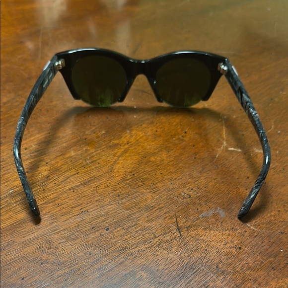 Black Sunglasses - Picture 3 of 4